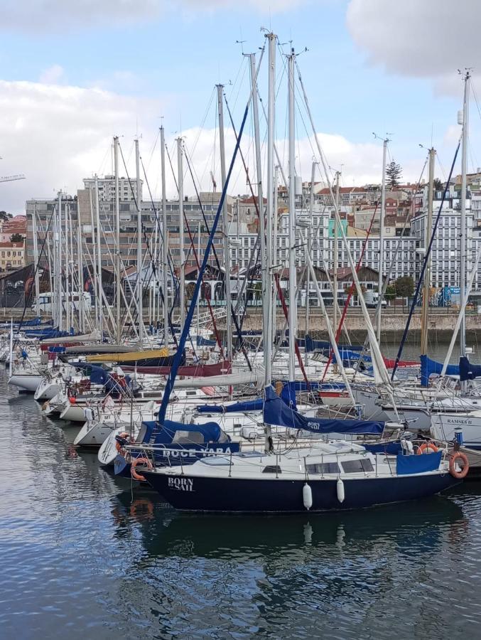 Botel Cosy Boat Lissabon