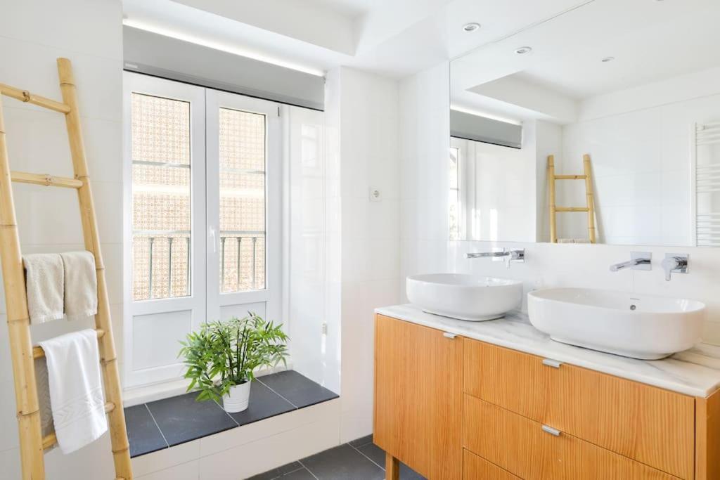 Charming Duplex With Private Terrace And Parking Lisboa
