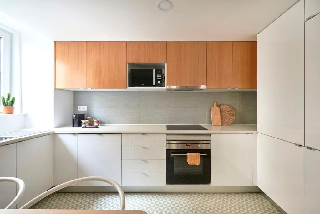 Charming Duplex With Private Terrace And Parking *