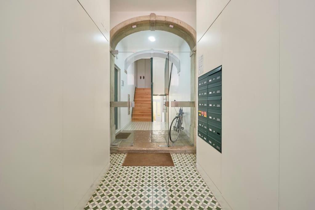 Charming Duplex With Private Terrace And Parking *
