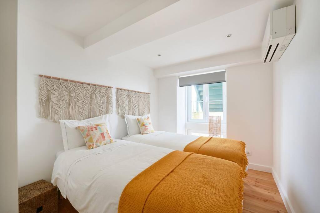 Charming Duplex With Private Terrace And Parking Apartamento Lisboa