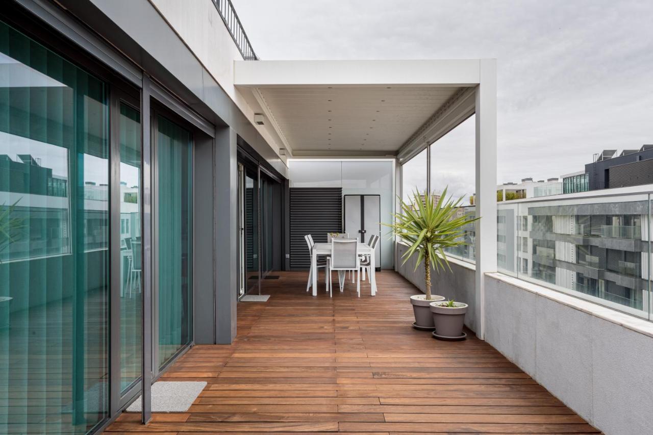 Modern 3br With Terrace In Benfica By Host For Us Appartement