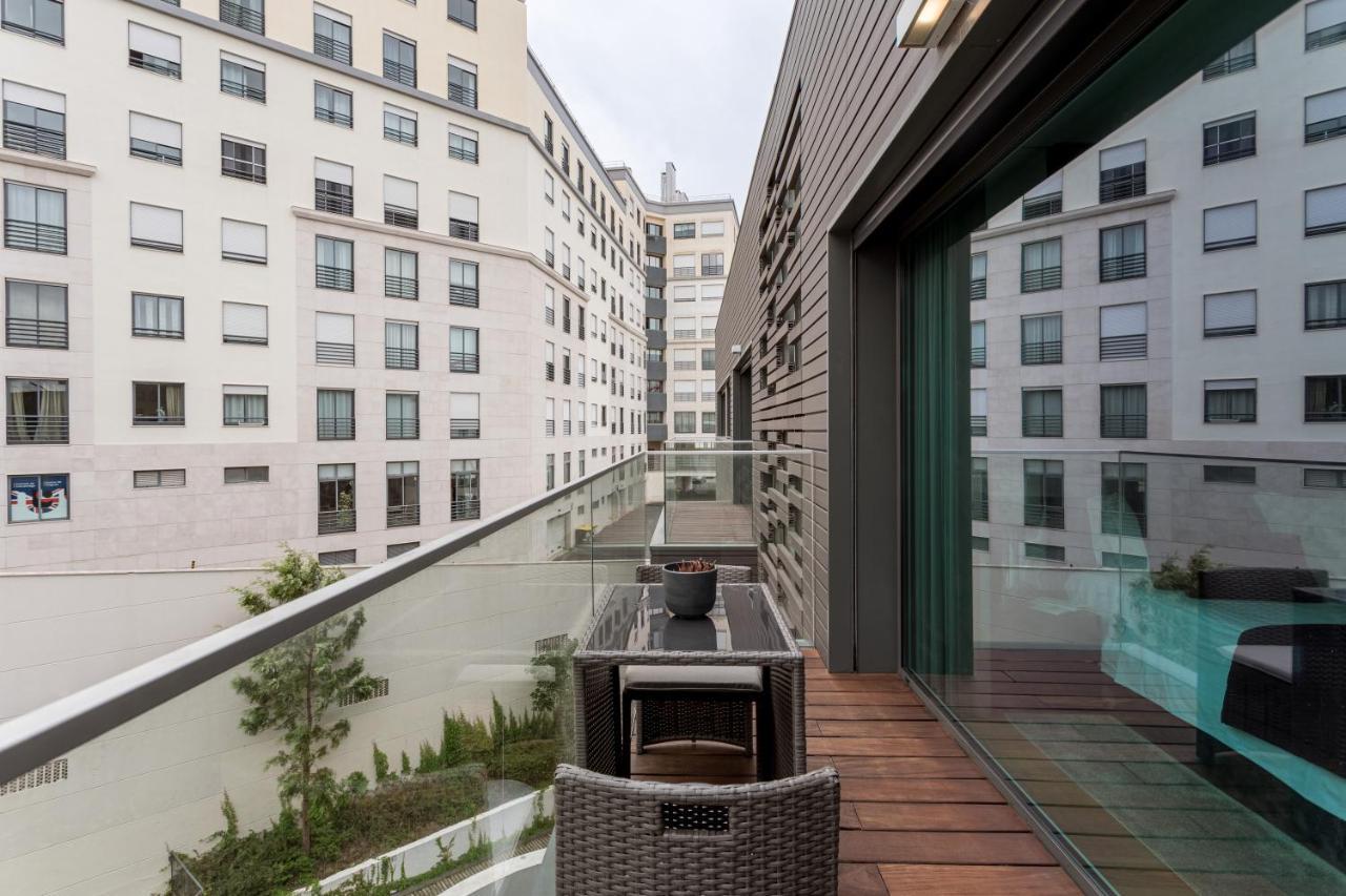 Modern 3br With Terrace In Benfica By Host For Us Appartement