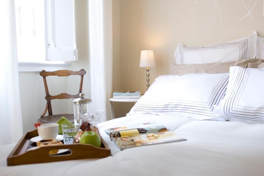 Romantic & Renewed 1 Bedroom In Campolide - 1e * Lissabon