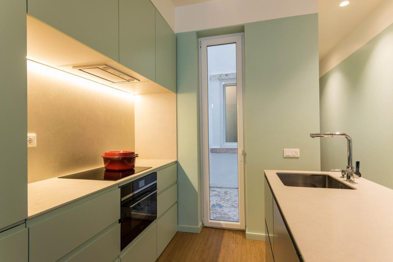 Gorgeous Refurbished Graca Apartamento