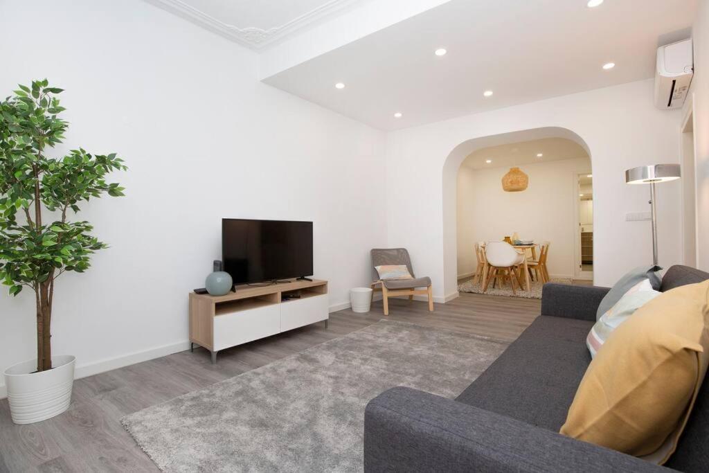 Appartement Santa Marta Cozy W/ Ac Lisboa