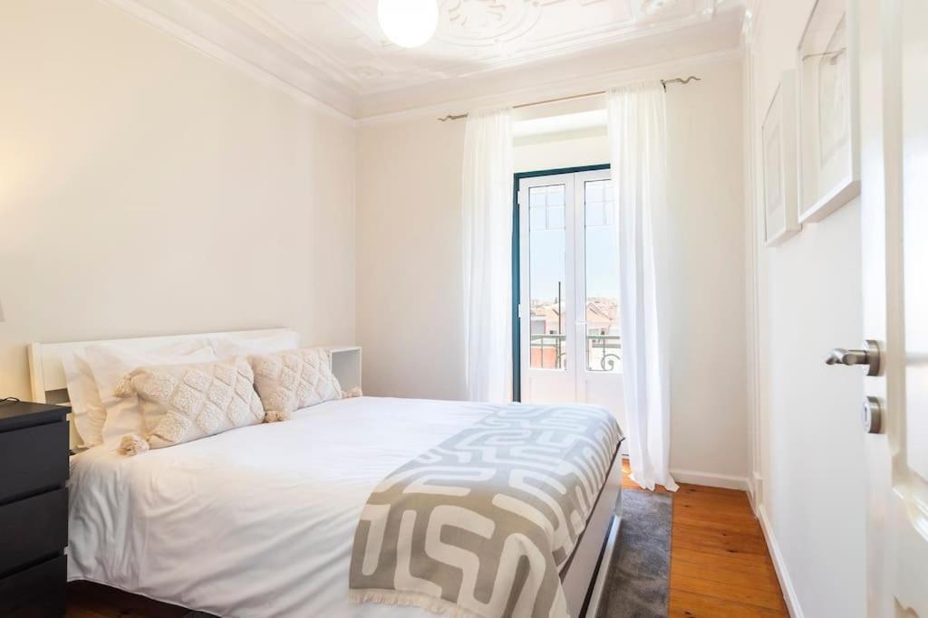 Spacious Near Saldanha Lissabon