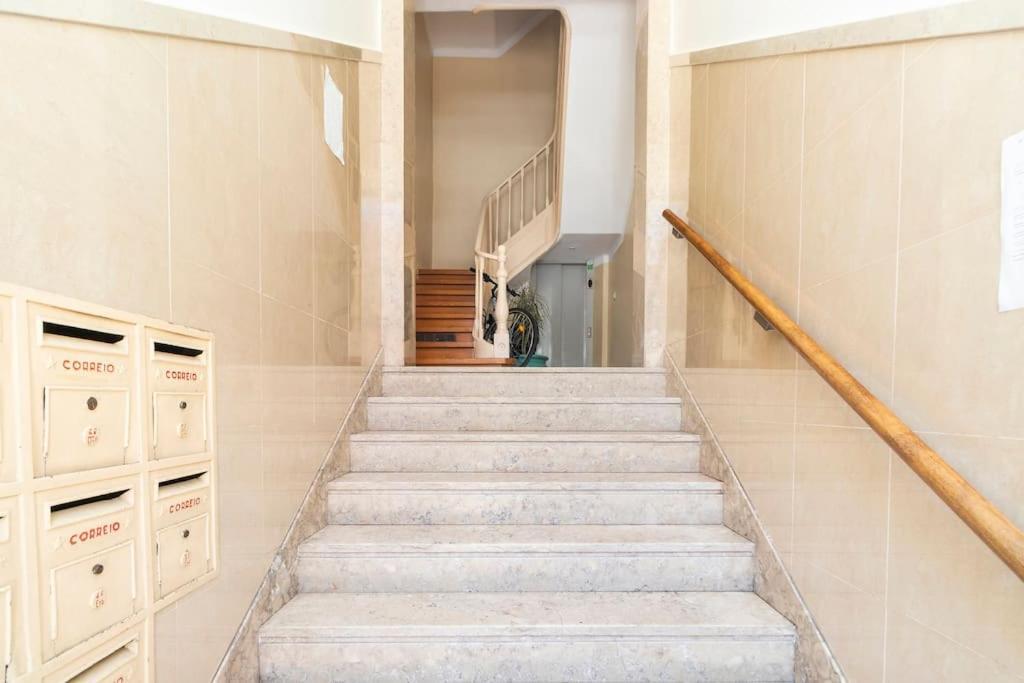 Spacious Near Saldanha Appartement Lissabon