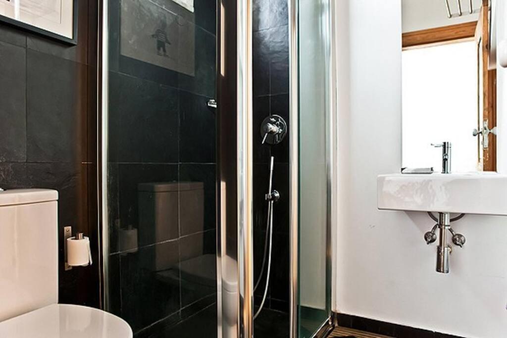 Pen-arts Apartment- Principe Real Garden - Bairro Alto * Lissabon