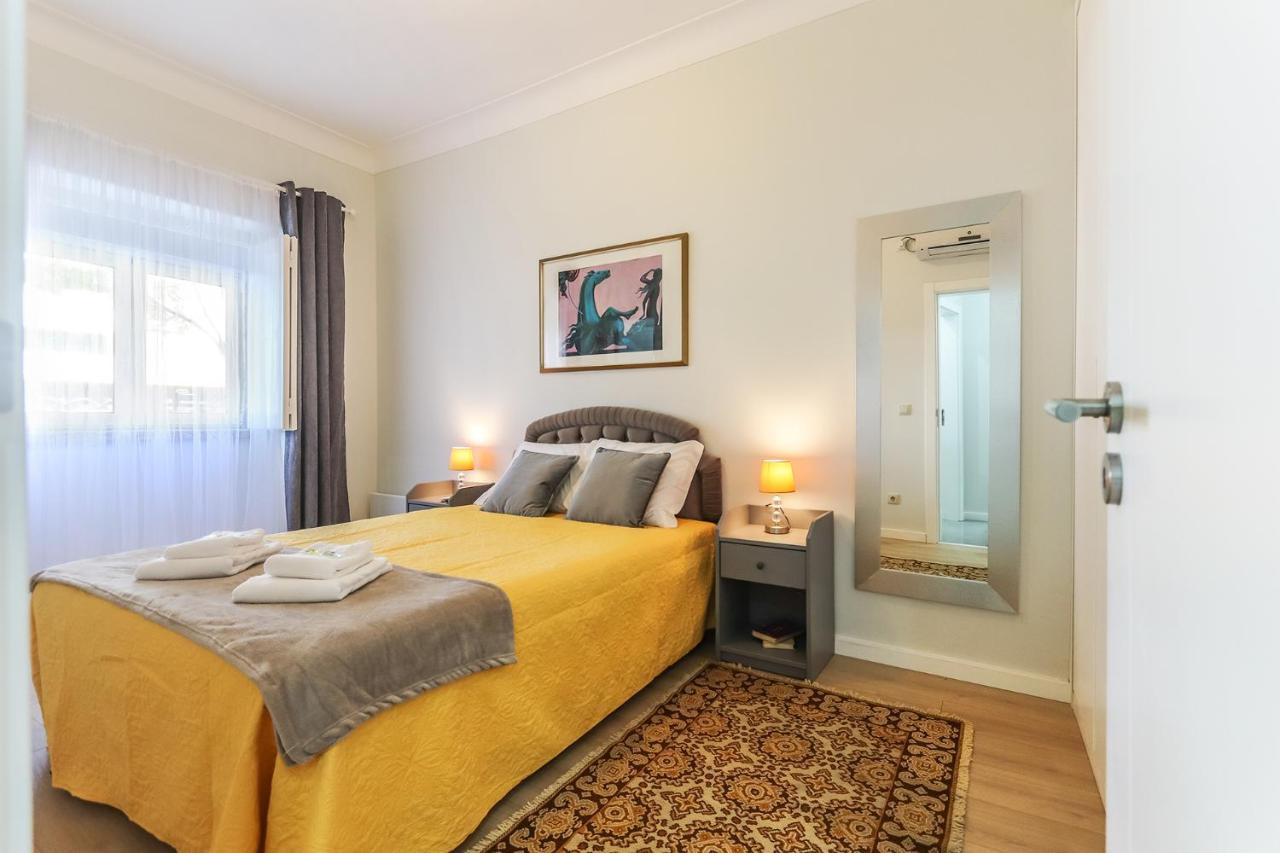 Portucale ! Moscavide Casa Branca W/ Terrace Apartamento Lisboa