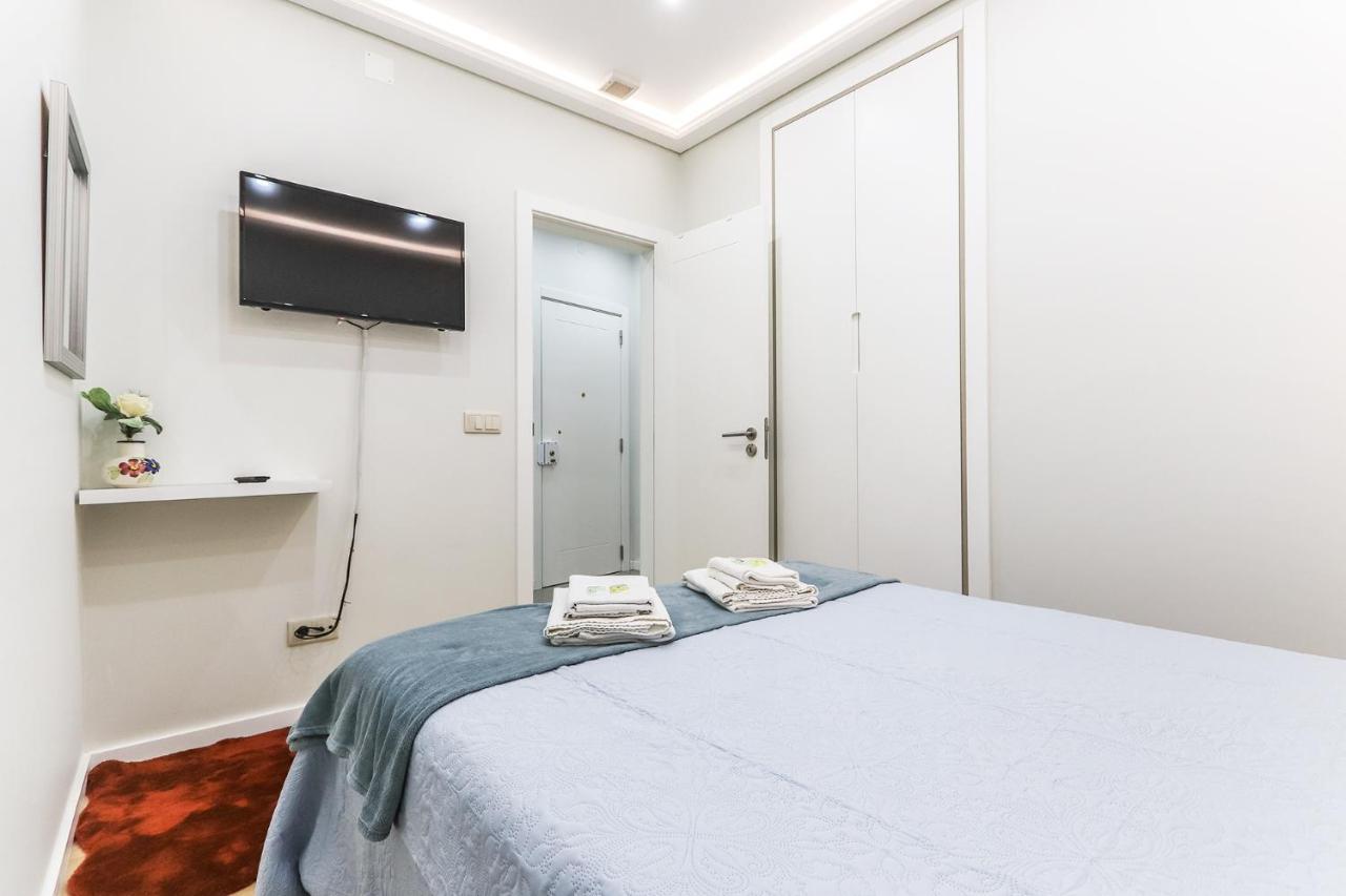 Apartamento Portucale ! Moscavide Casa Branca W/ Terrace Lisboa