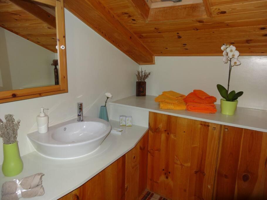 Charm And Fantastic View In A Fully Equipped In Center * Lissabon