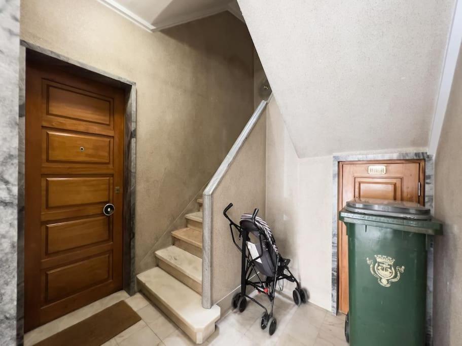 Olaias 2 Bed Near Metro 2 Apartamento