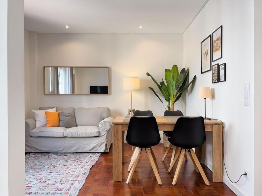 Olaias 2 Bed Near Metro 2 Apartamento Lisboa
