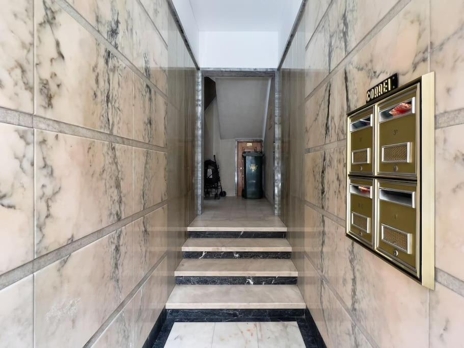 Olaias 2 Bed Near Metro 2 Apartamento