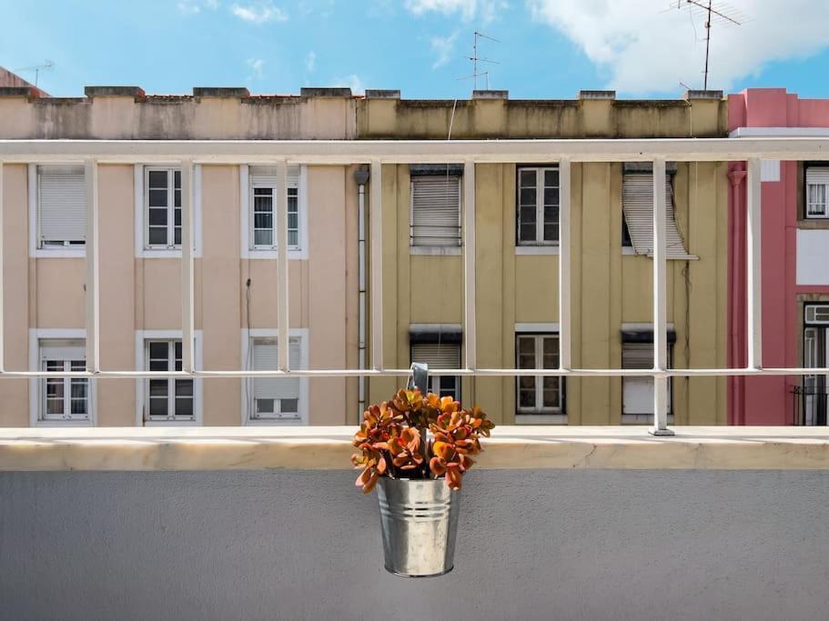 Apartamento Olaias 2 Bed Near Metro 2