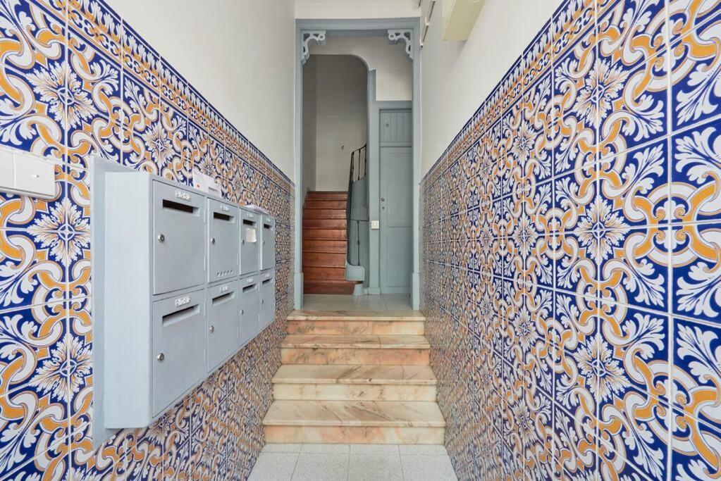New 3 Bedroom Flat With River On Sight @alameda * Lisboa