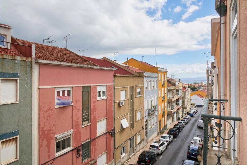 New 3 Bedroom Flat With River On Sight @alameda Appartement *