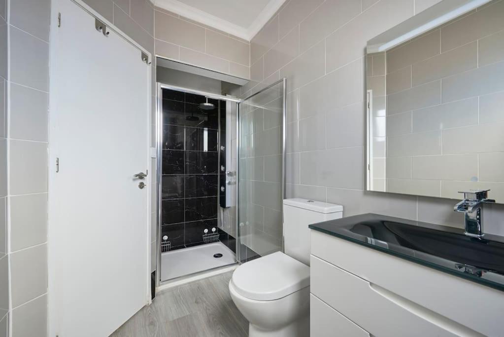 New 3 Bedroom Flat With River On Sight @alameda Appartement