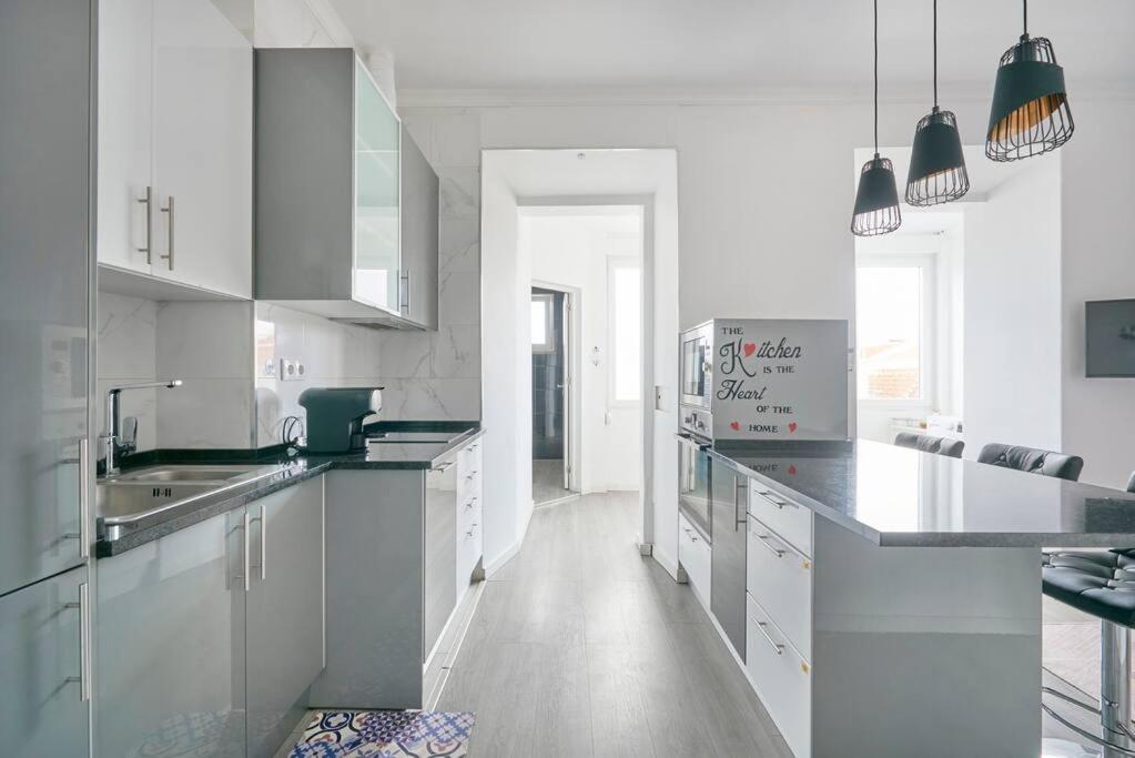 New 3 Bedroom Flat With River On Sight @alameda Appartement