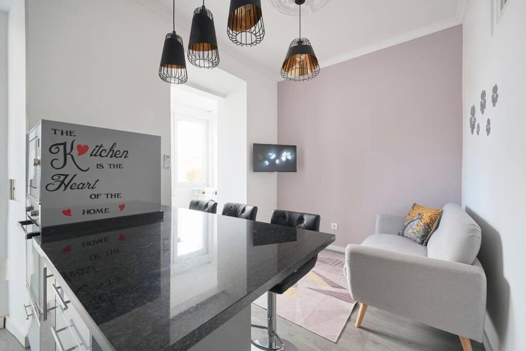 Appartement New 3 Bedroom Flat With River On Sight @alameda Lisboa