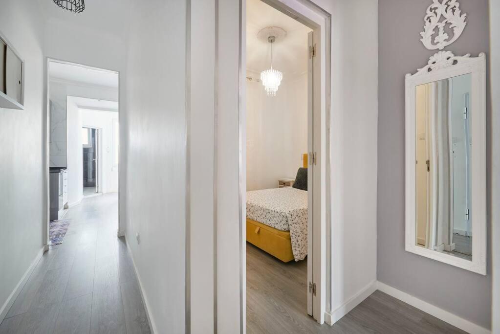 New 3 Bedroom Flat With River On Sight @alameda Appartement Lisboa