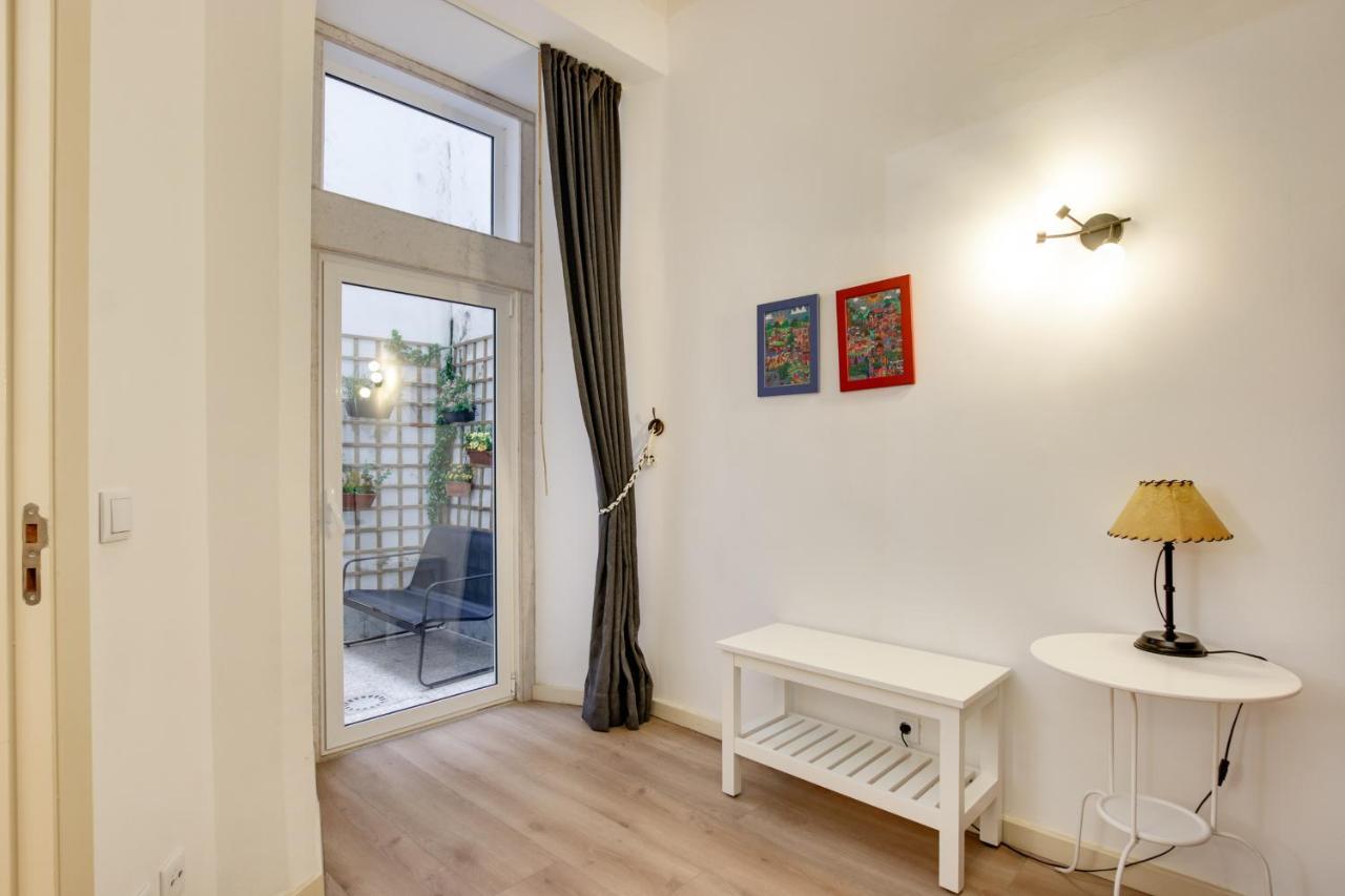 Charming New In The Heart Of Appartement Lissabon