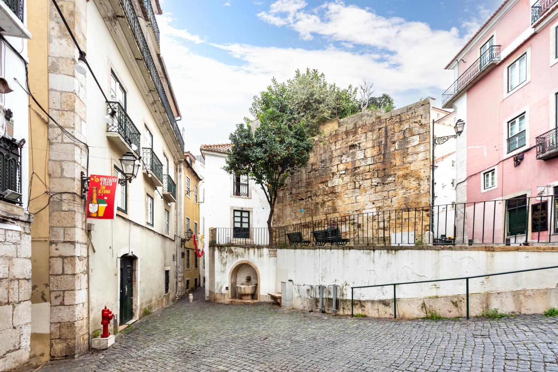 Casa Aurora - Bairro Tipico A Minutos Do Terreiro Ferienhaus Lissabon