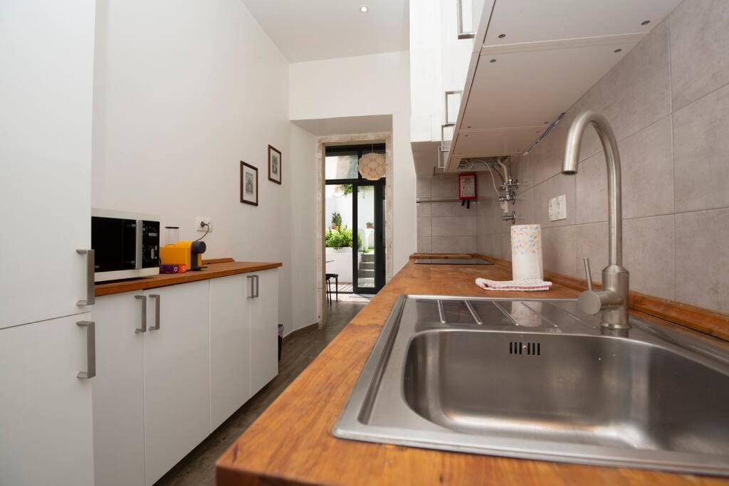 Apartment Vintage W/ Terrace Lissabon