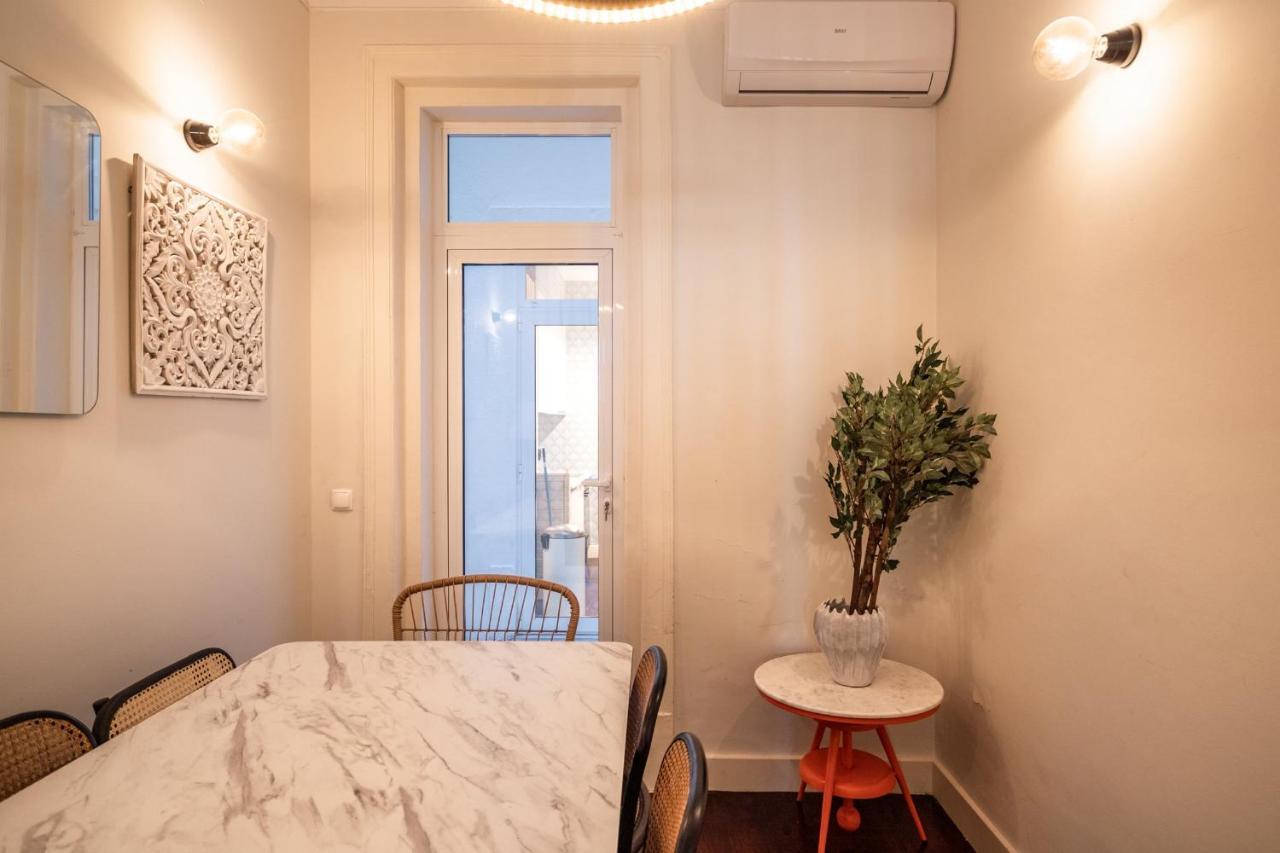 Akicity Saldanha White Appartement