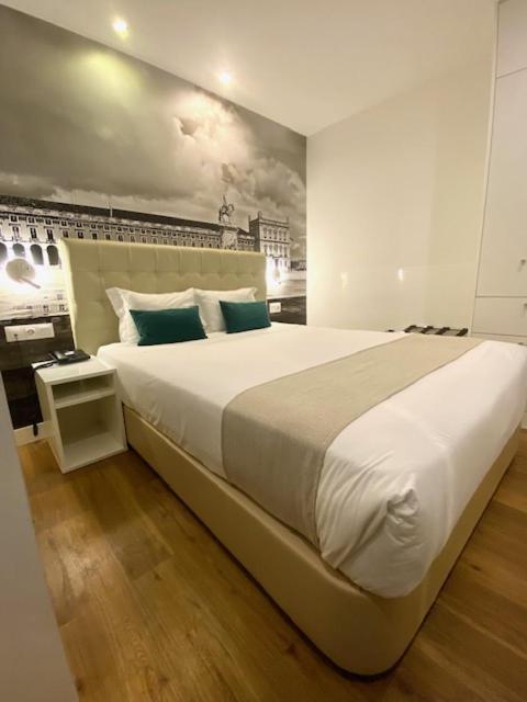 & By 3* Lissabon