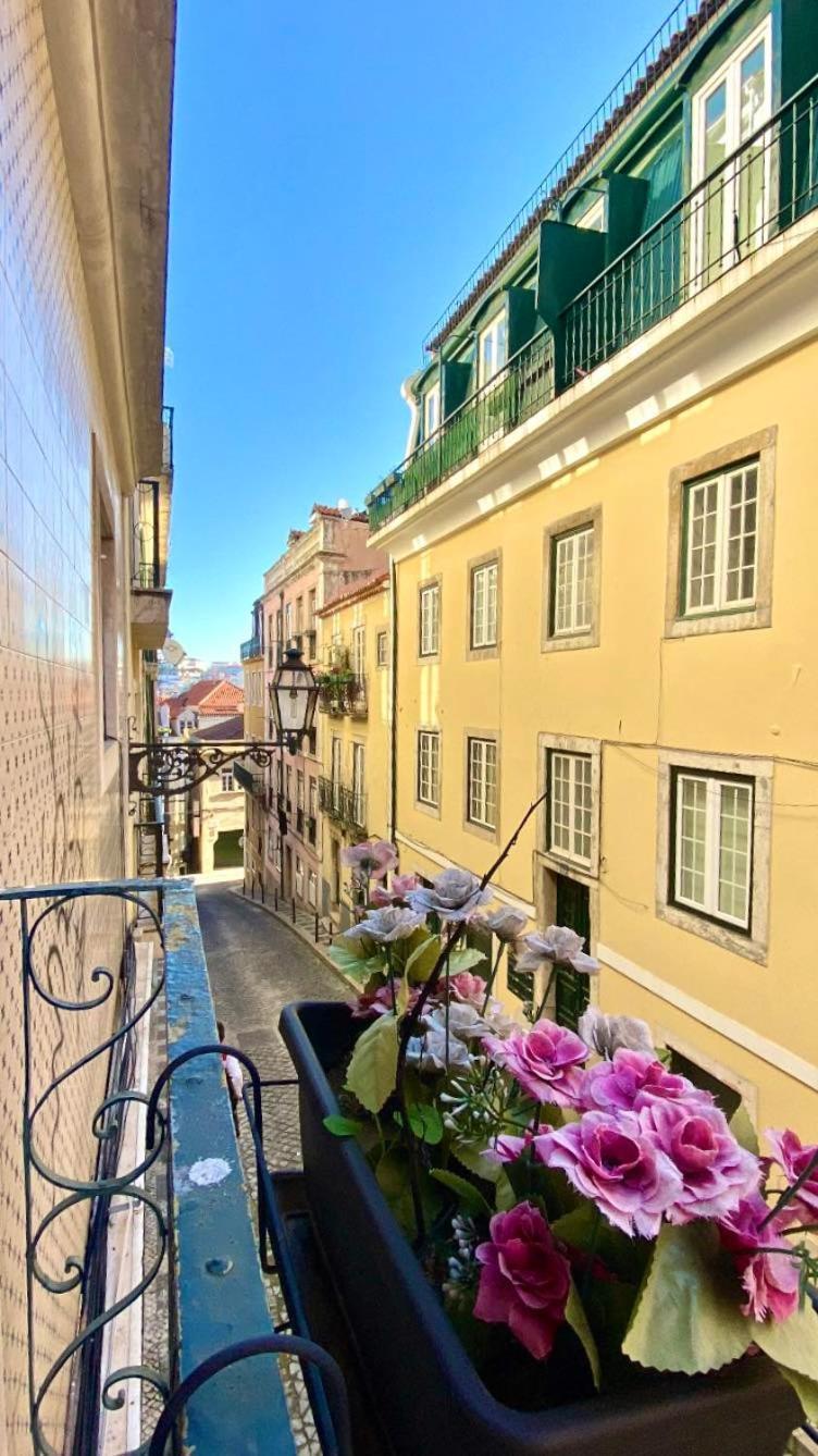 Chiado With Terrace 1 Apartamento *