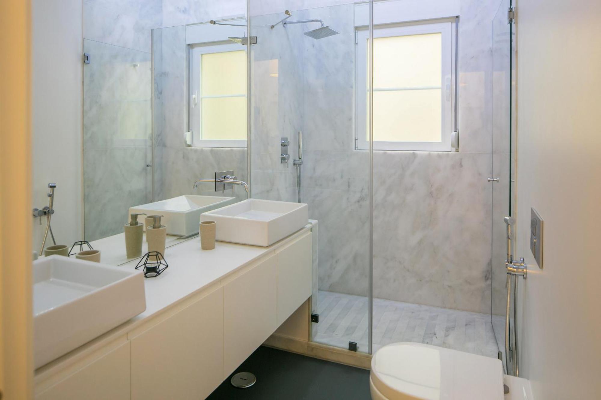 Appartement With A Terrace In The Heart Of Lisbon, 300 *