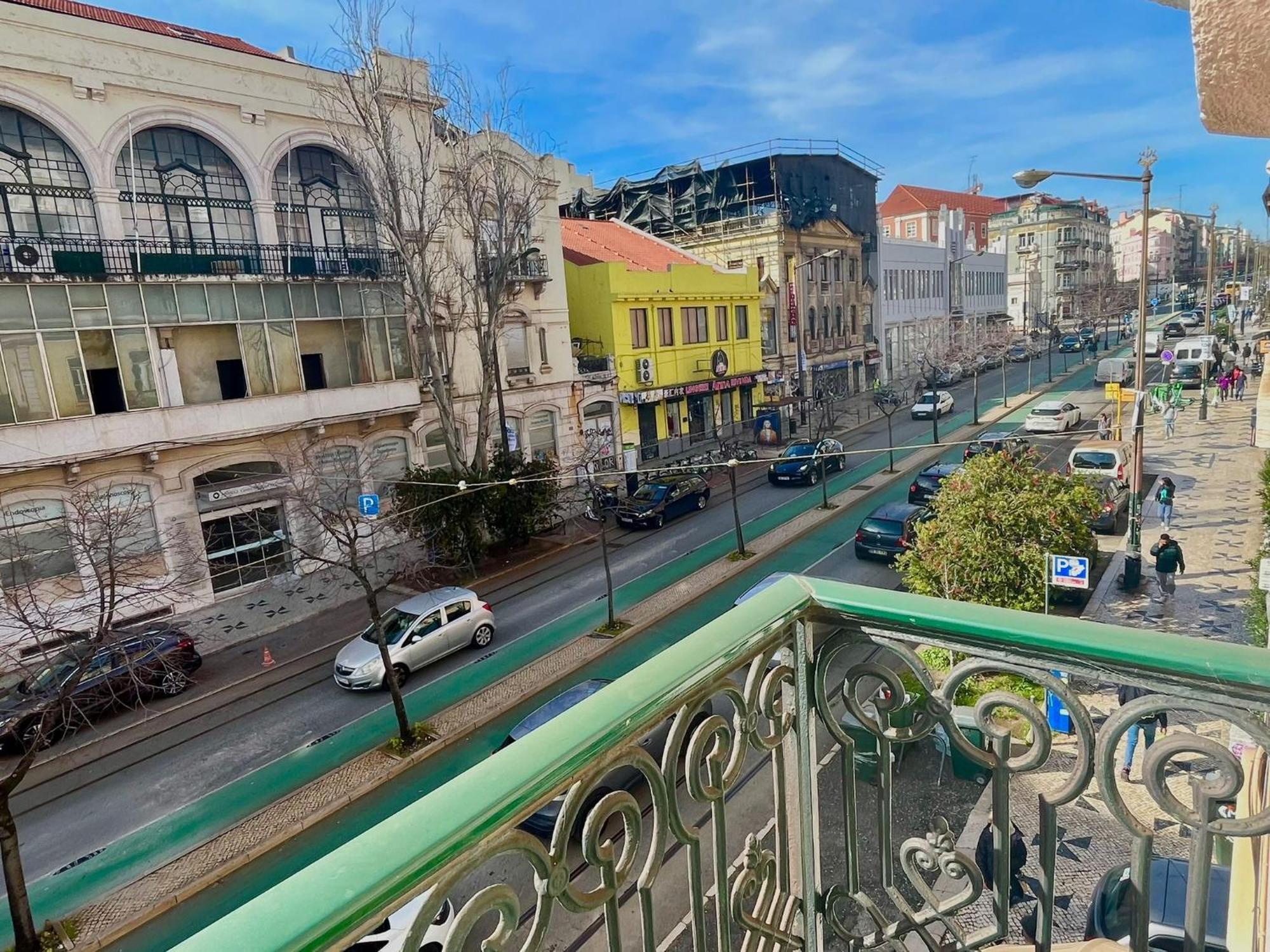 3 Bedroom, 2 Bathroom - Palma Lisbon