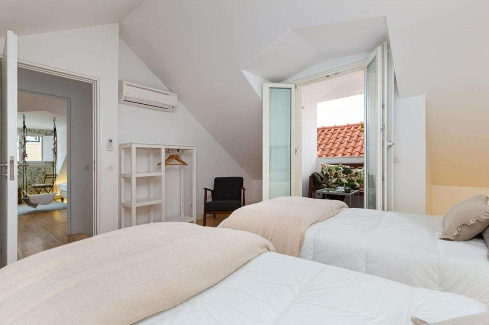 Be Local - 3 Bedrooms Flat In Front Of The Fado Museum In Alfama Appartement Lisboa