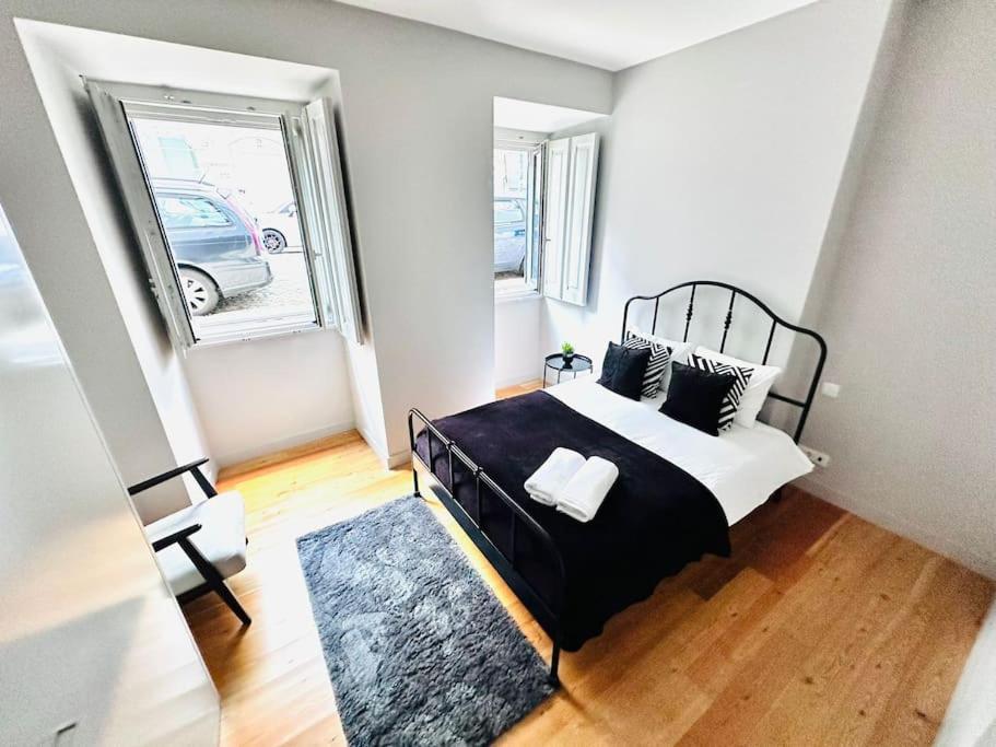 Marques De Pombal Flat A Great Locations Center *