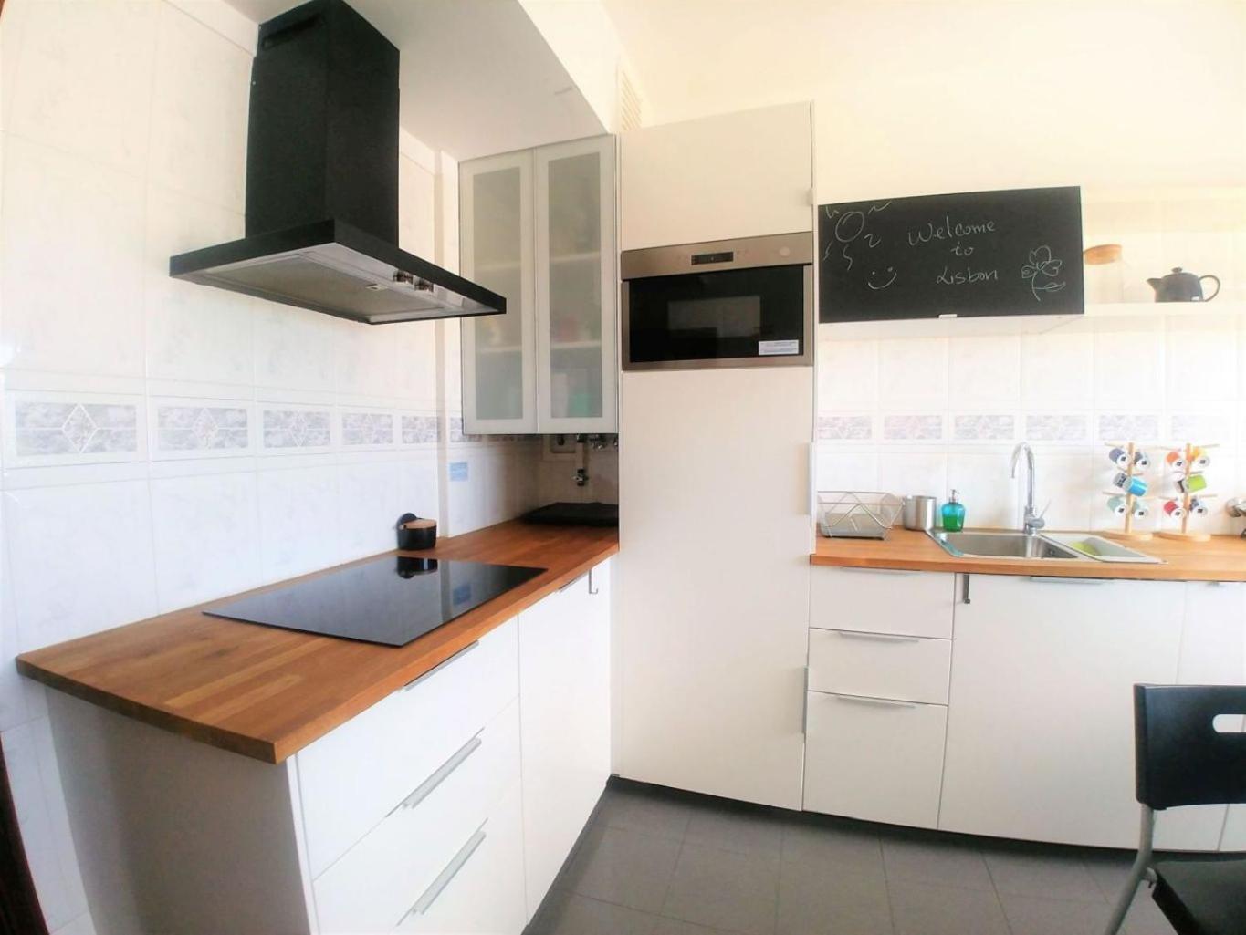 Apartment Be Local - With 3 Bedroom Near Oriente Station In