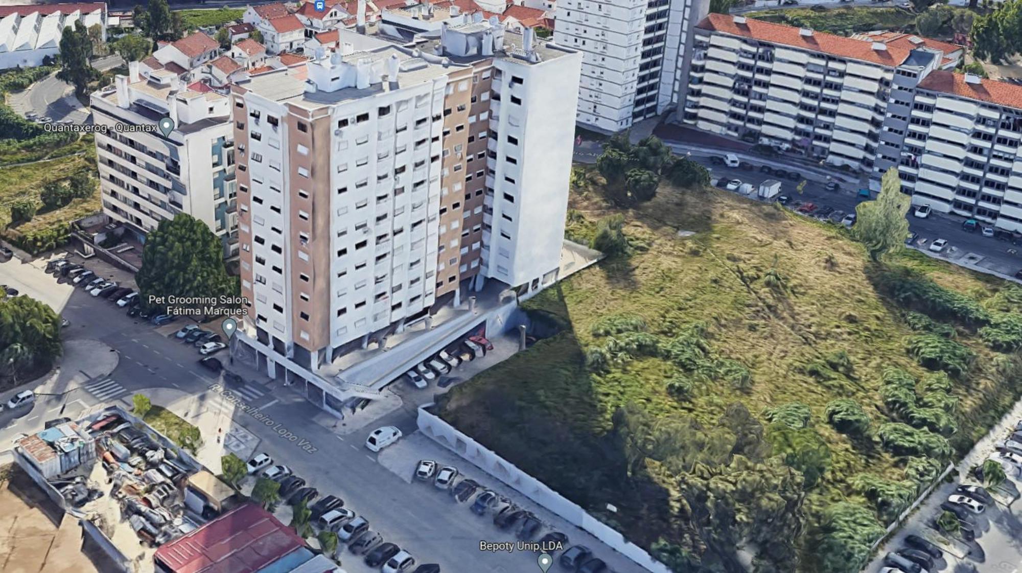 Apartment Be Local - With 3 Bedroom Near Oriente Station In