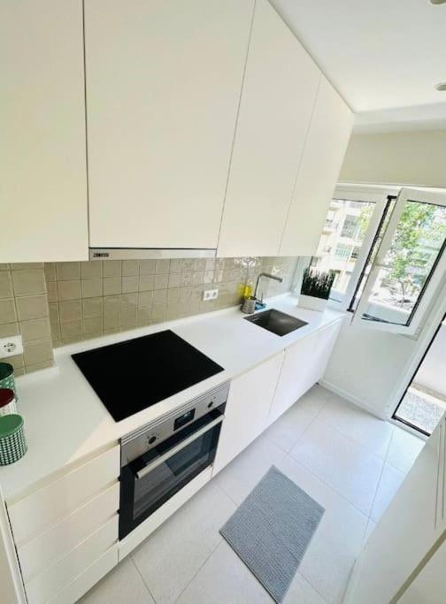 Crespo Flat Next To Avenida Liberdade Location Appartement Lissabon