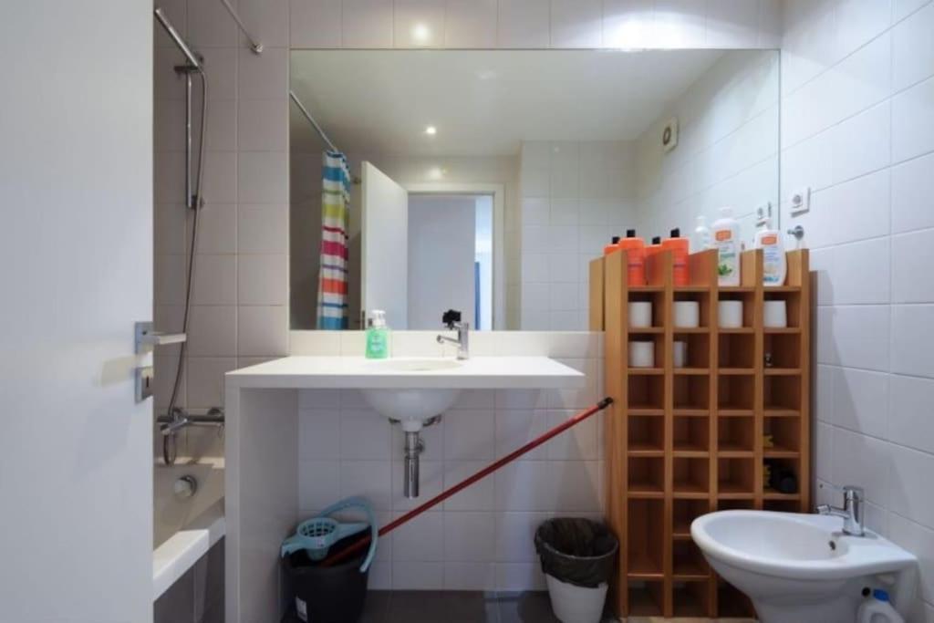 Appartement Elevator Flat And Parking Spaces *
