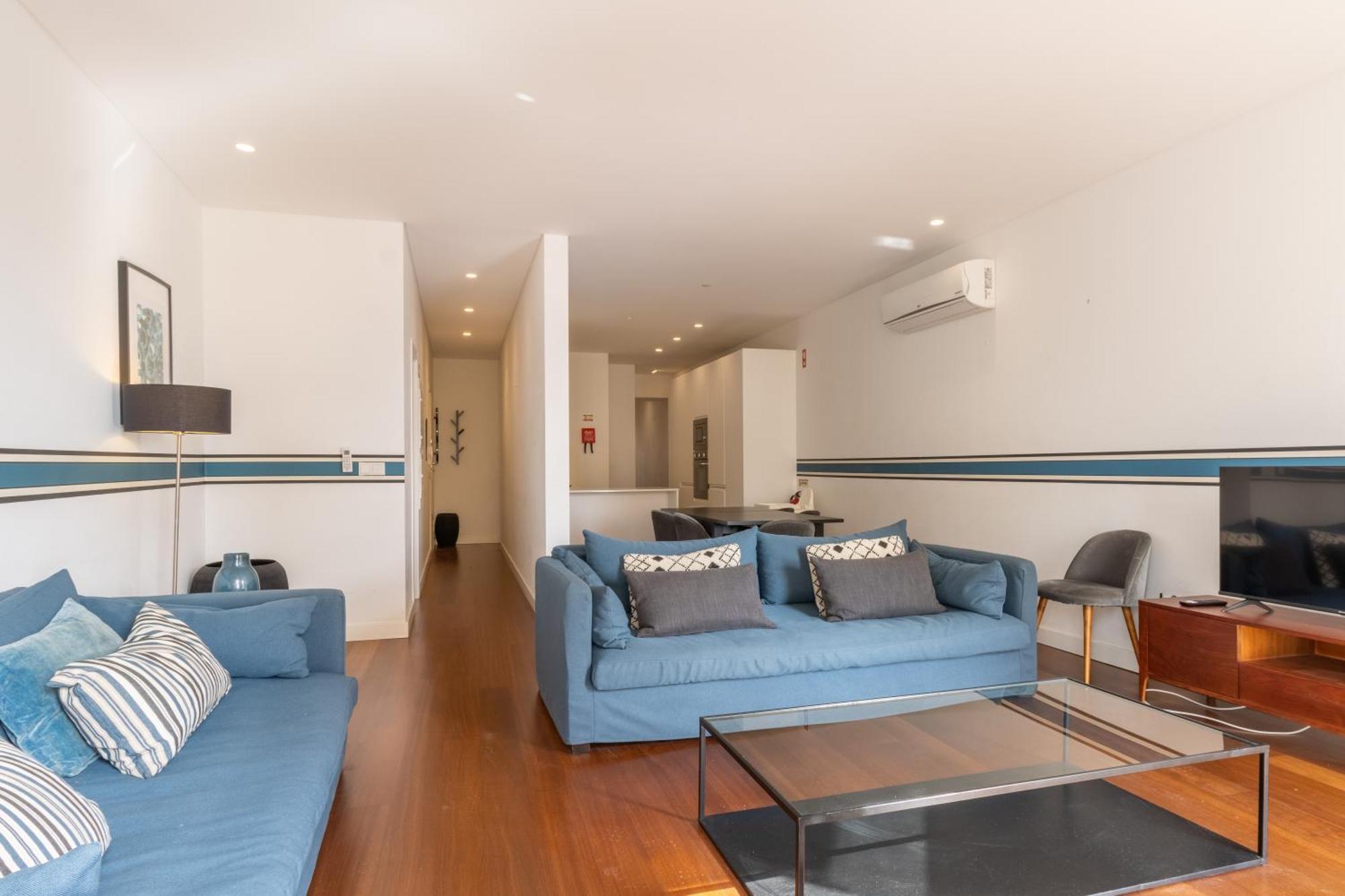 Appartement Modern 3br, Terrace, Ac/heating & Self Check-in