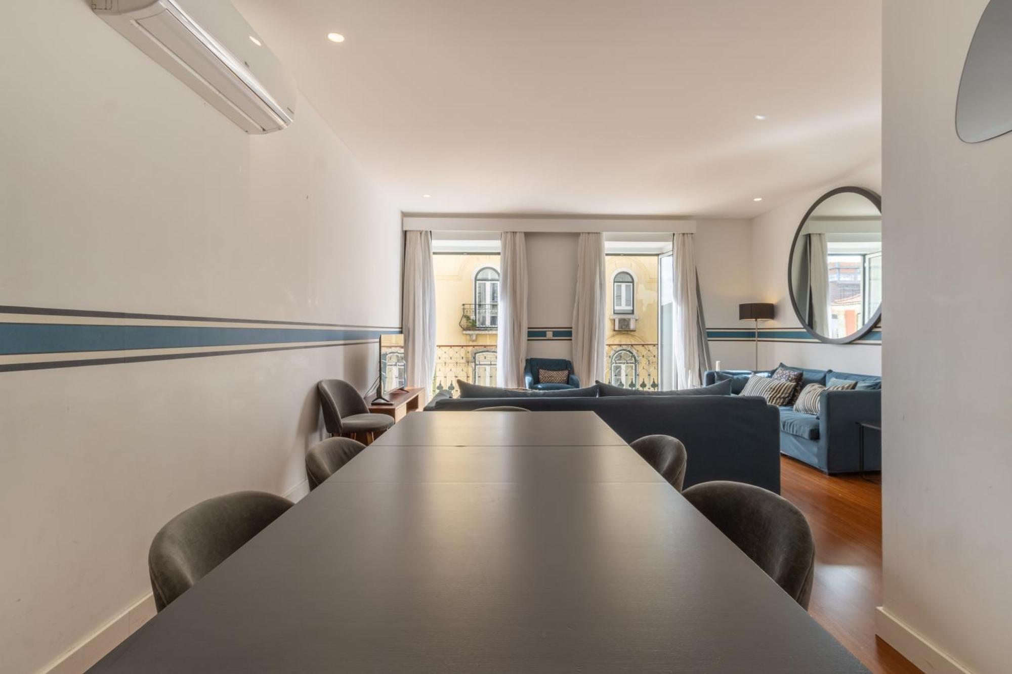 Modern 3br, Terrace, Ac/heating & Self Check-in Lissabon