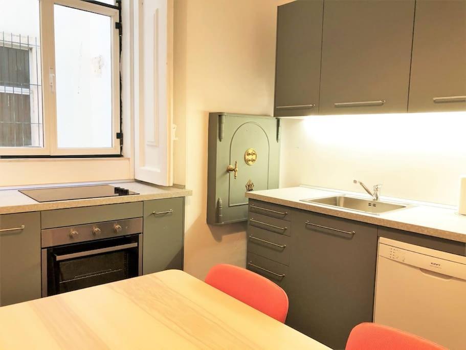 Sj1d Heart Of Baixa With New A/c * Stylish Appartement Lissabon