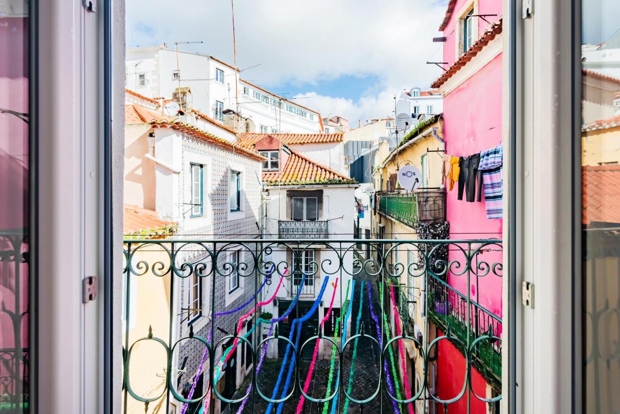 Alfama *