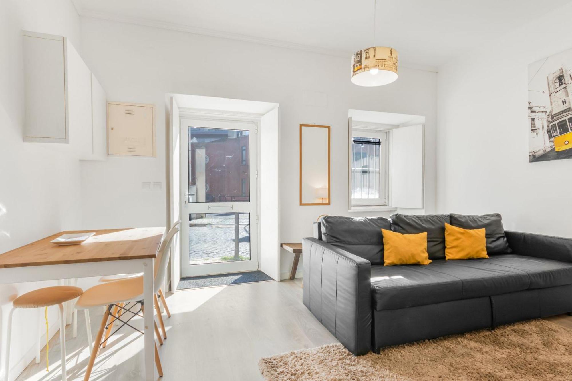 Appartement 1bdr Cozy Flat In Heart Of By Lovelystay