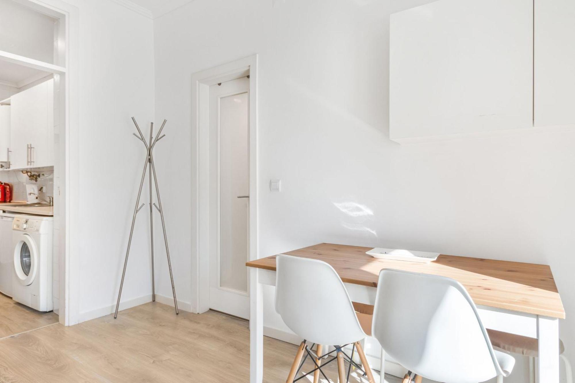 1bdr Cozy Flat In Heart Of By Lovelystay Appartement Lisboa