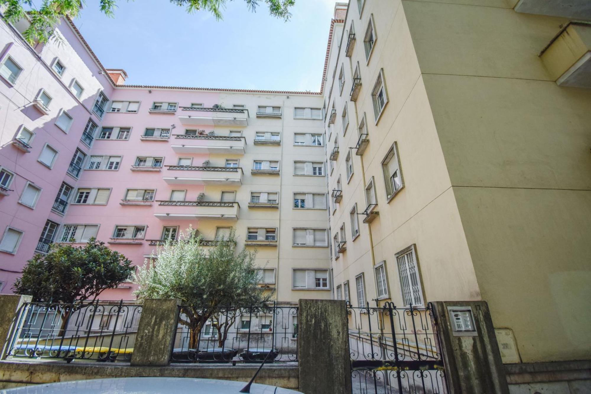 Appartement Charming Near Metro Lisboa