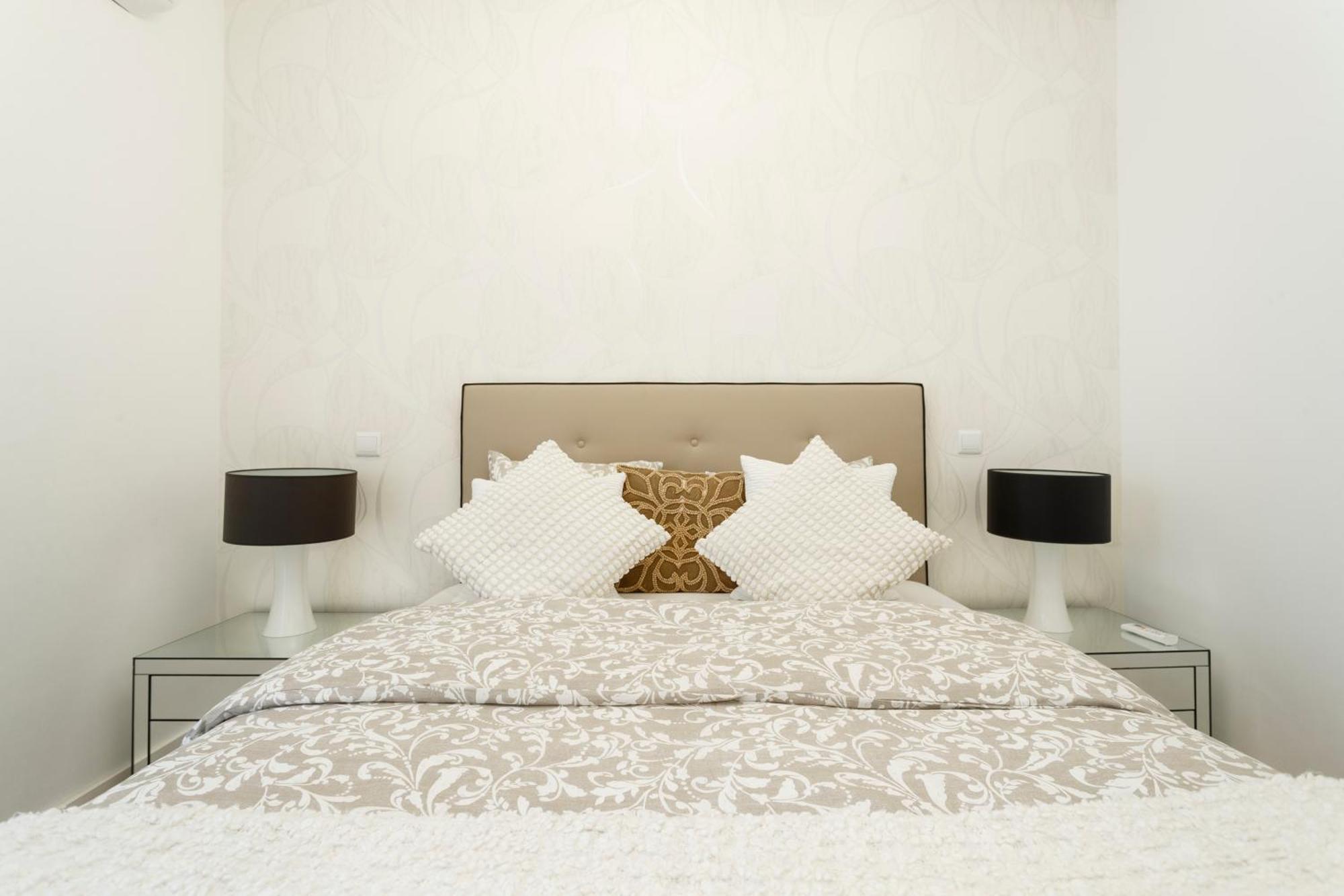 Appartement Cortes In Historic Neighborhood Lissabon