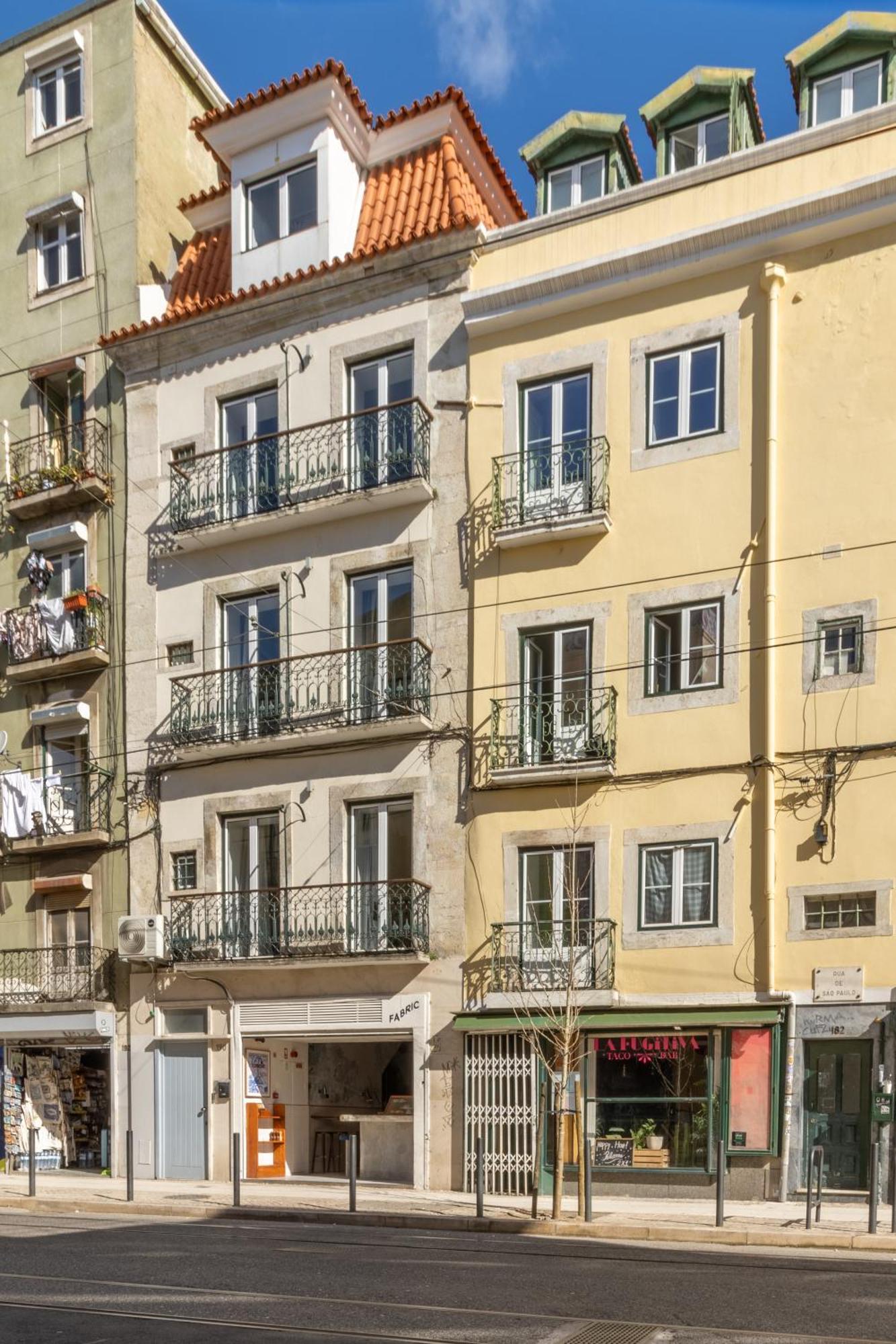 Modern 3br, Terrace, Ac/heating & Self Check-in Appartement *
