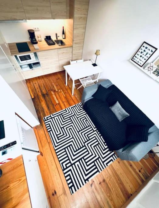 Lovely Mezzanino Close To Lx Factory * Lisboa